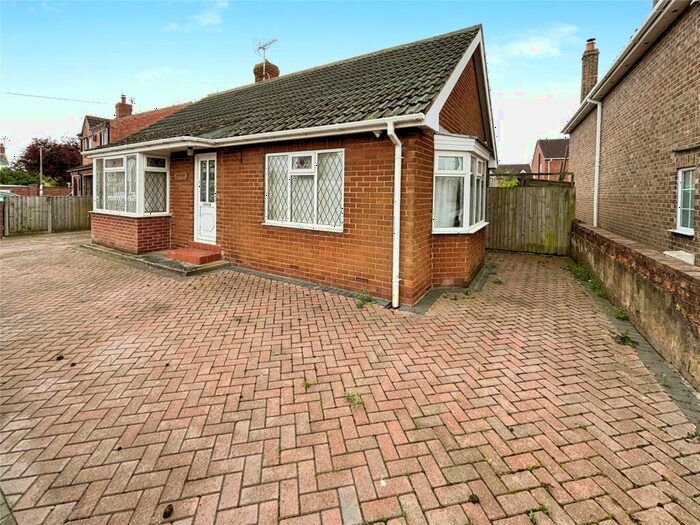 2 Bedroom Bungalow For Sale In High Street, Eastrington, Goole, DN14