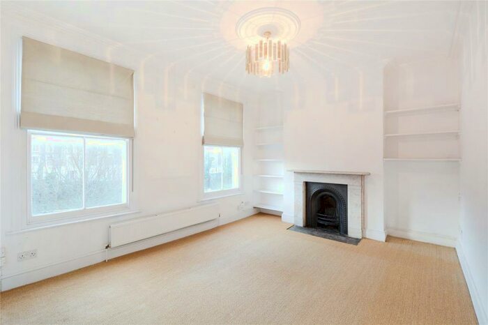 2 Bedroom Maisonette To Rent In Mildmay Grove North, Islington, London, N1