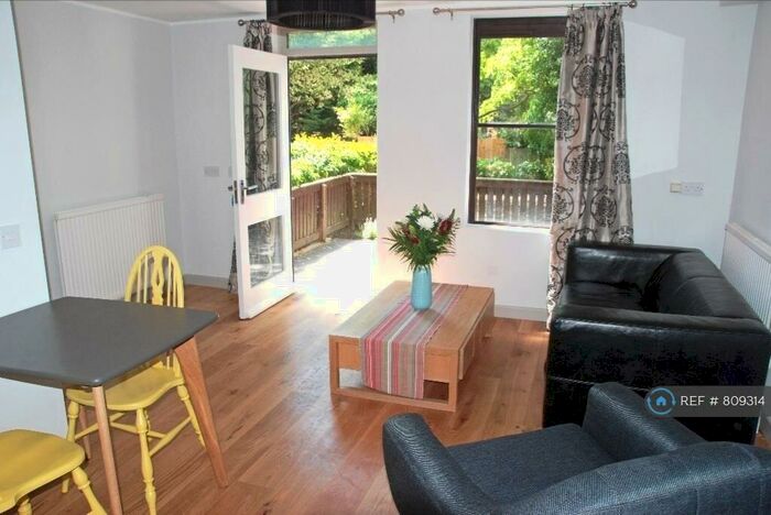 1 Bedroom Flat To Rent In Eliot Park, London, SE13