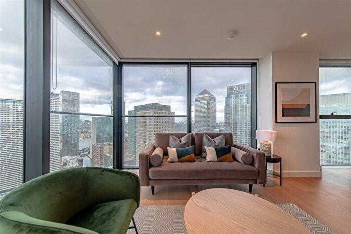 2 Bedroom Apartment To Rent In Hampton Tower Marsh Wall London, E14