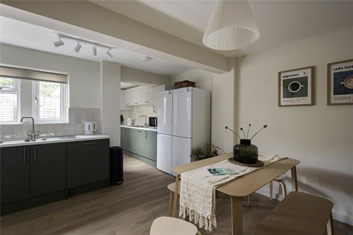 1 Bedroom End Of Terrace House To Rent In Bath, BA2