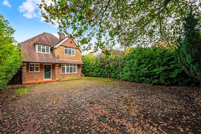 3 Bedroom Detached House For Sale In Green Lane, Lower Kingswood, Surrey, KT20