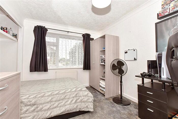 4 Bedroom Detached House For Sale In Canterbury Road East, Ramsgate, Kent, CT11