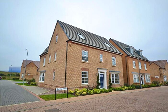 5 Bedroom Detached House For Sale In Scythia Grove, Brooklands, Milton Keynes, Buckinghamshire, MK10