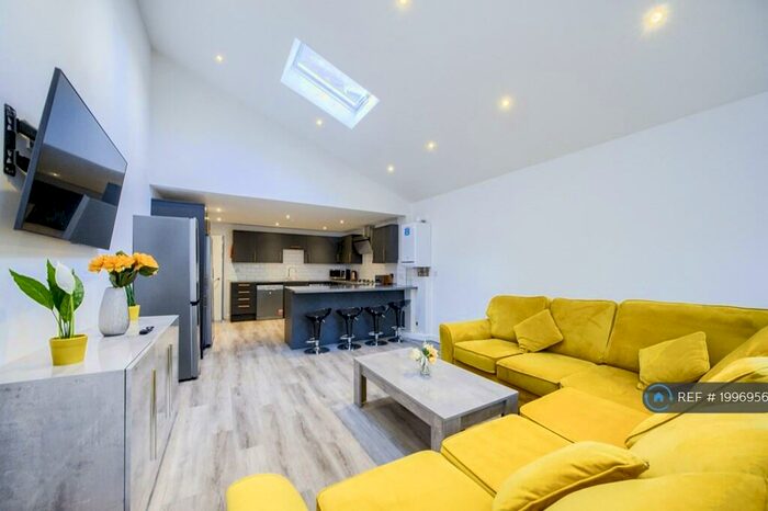 6 Bedroom Terraced House To Rent In Humber Avenue, Coventry, CV1