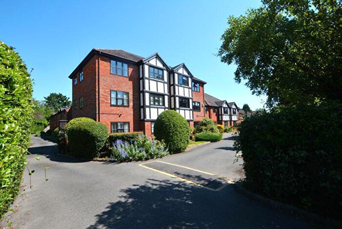 1 Bedroom Flat For Sale In Maxwell Road, Beaconsfield, HP9