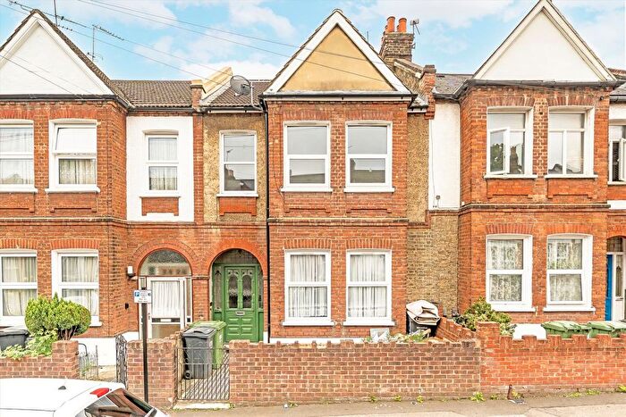 2 Bedroom Flat To Rent In Brookbank Road, Lewisham, SE13