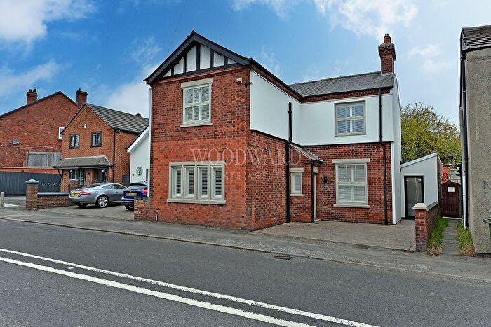 3 Bedroom Detached House For Sale In Derby Road, Ripley, DE5