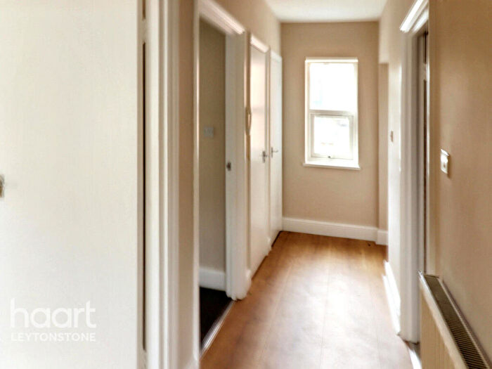 2 Bedroom Block Of Apartments To Rent In Skeltons Lane, London, E10