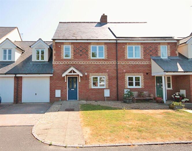 4 Bedroom Detached House To Rent In Beehive Close, Cholsey, OX10