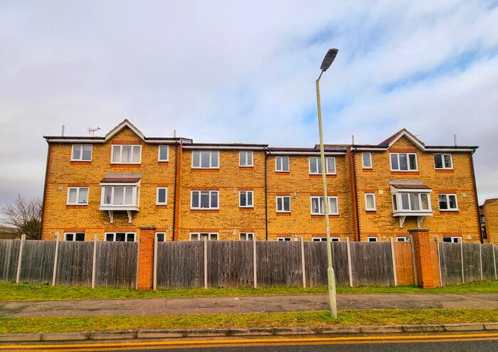 1 Bedroom Flat To Rent In Scammell Way, Watford, WD18