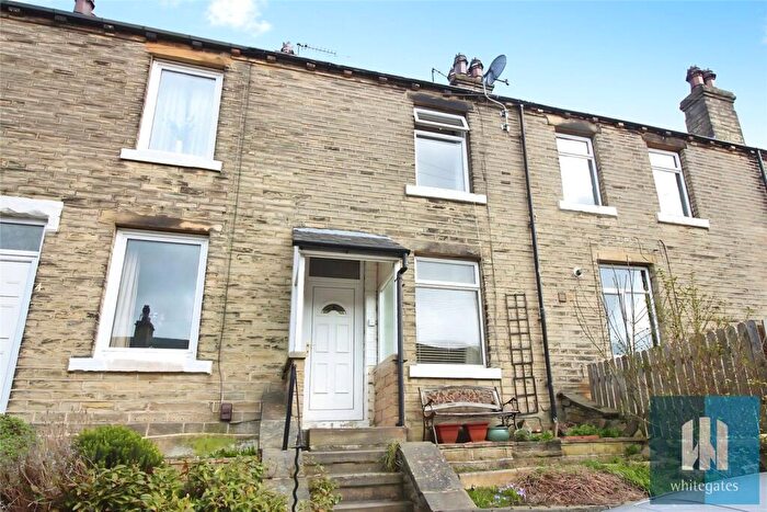 2 Bedroom Terraced House To Rent In Albert Street, Clifton Common, West Yorkshire, HD6