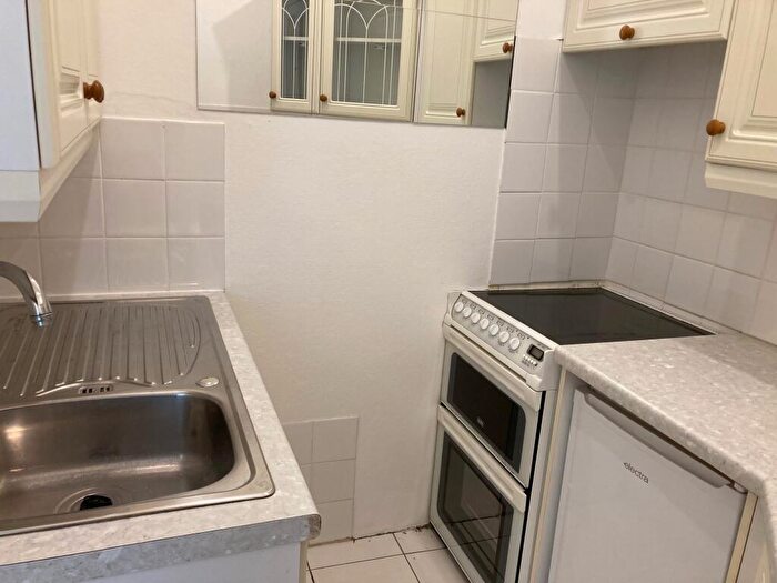 1 Bedroom Flat To Rent In Comely Bank Row, Edinburgh, EH4