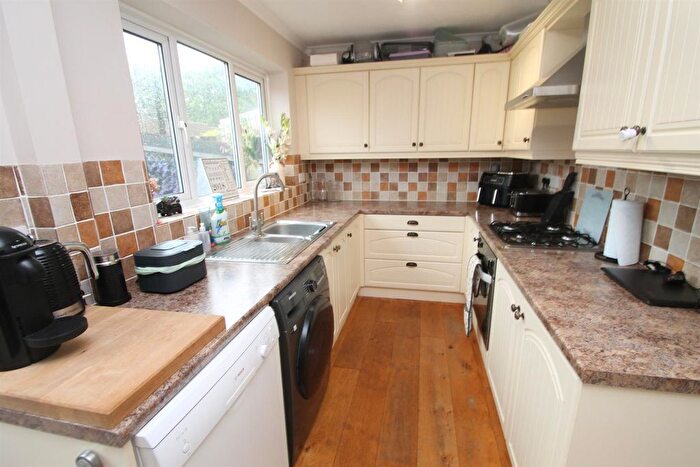 3 Bedroom End Of Terrace House For Sale In Newington Walk, Maidstone, Kent, ME14