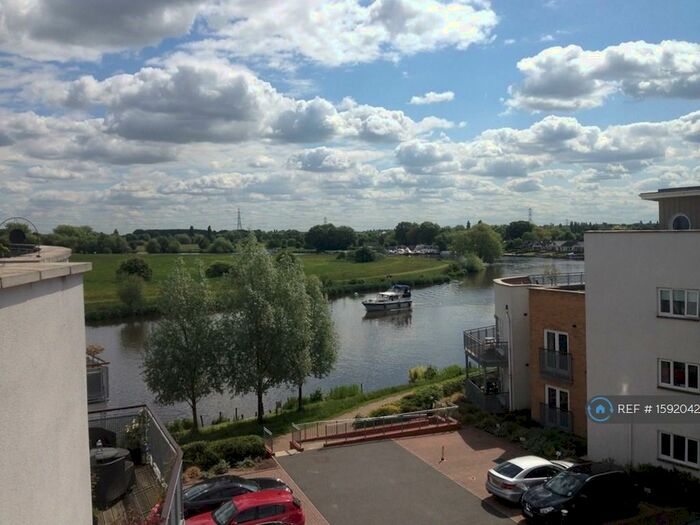3 Bedroom Penthouse To Rent In Bridge Wharf, Chertsey, KT16