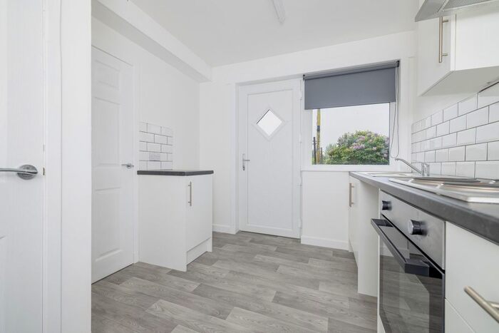 2 Bedroom Terraced House To Rent In Aboyne Avenue, Dundee, DD4