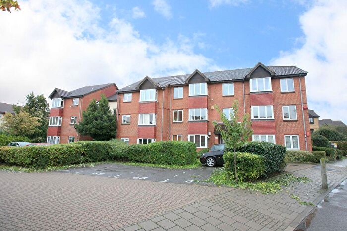 1 Bedroom Apartment To Rent In Sterling Gardens, New Cross, SE14