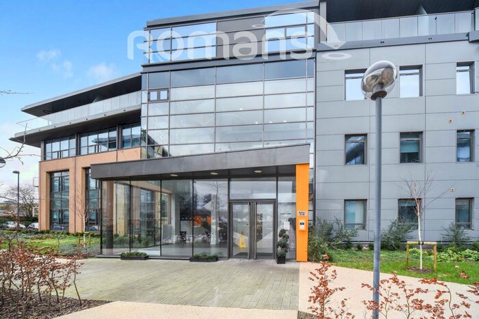 2 Bedroom Flat To Rent In Wokingham Road, Binfield, Bracknell, RG42