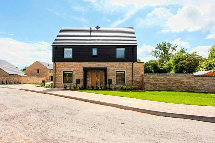 3 Bedroom Detached House For Sale In Haden Way, Willingham, Cambridgeshire, CB24