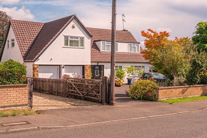 5 Bedroom Detached House For Sale In Church View Road, Desborough, Kettering, NN14