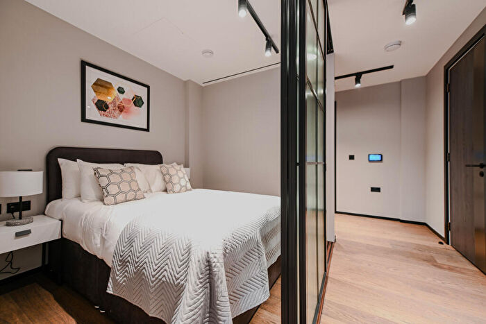 1 Bedroom House To Rent In Hewett Street, London, EC2A