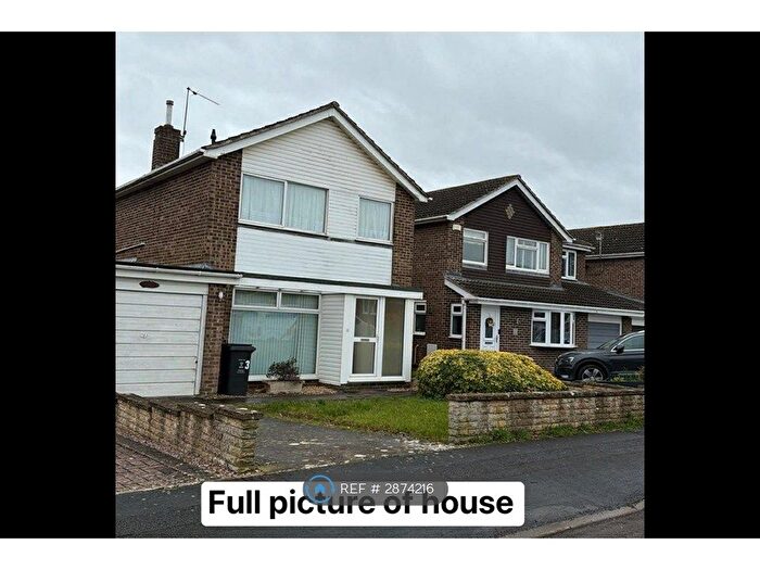 3 Bedroom Detached House To Rent In Cunetio Road, Swindon, SN3