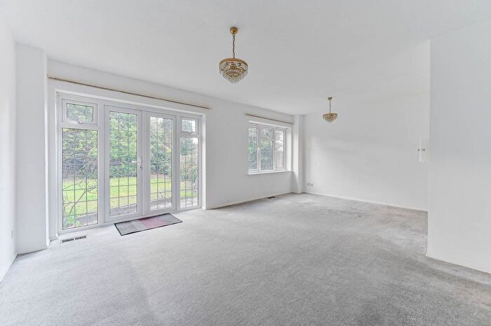 5 Bedroom End Of Terrace House To Rent In Upper Selsdon Road, Croydon, South Croydon, CR2