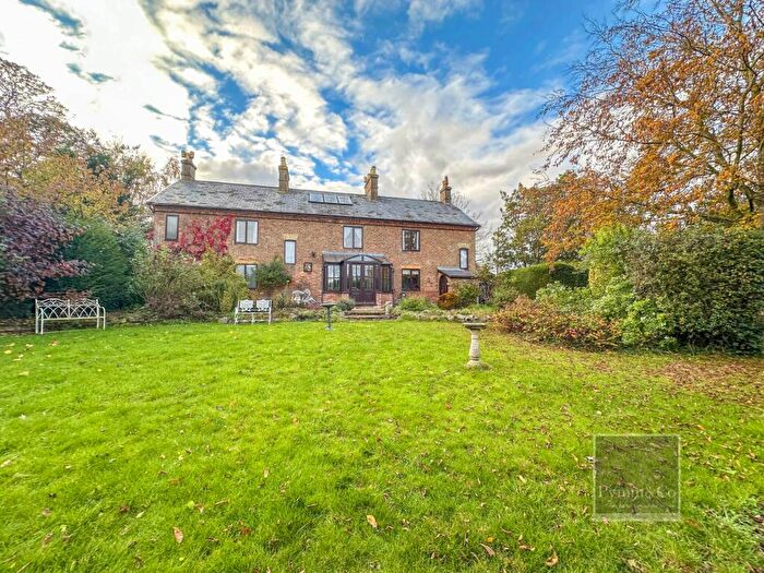 6 Bedroom Detached House For Sale In East Bank, Sutton Bridge, PE12