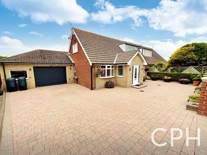 3 Bedroom Property For Sale In Raincliffe Crescent, Scarborough, YO12