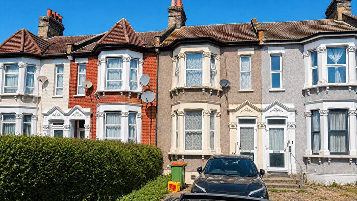 3 Bedroom Terraced House For Sale In Romford Road, Forest Gate, Newham, London, E7
