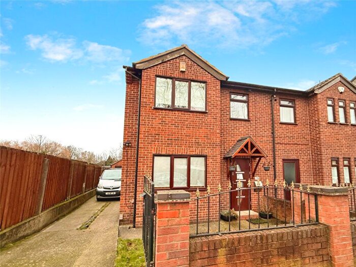 3 Bedroom Semi Detached House To Rent In Wallis Street, Nottingham, Nottinghamshire, NG6
