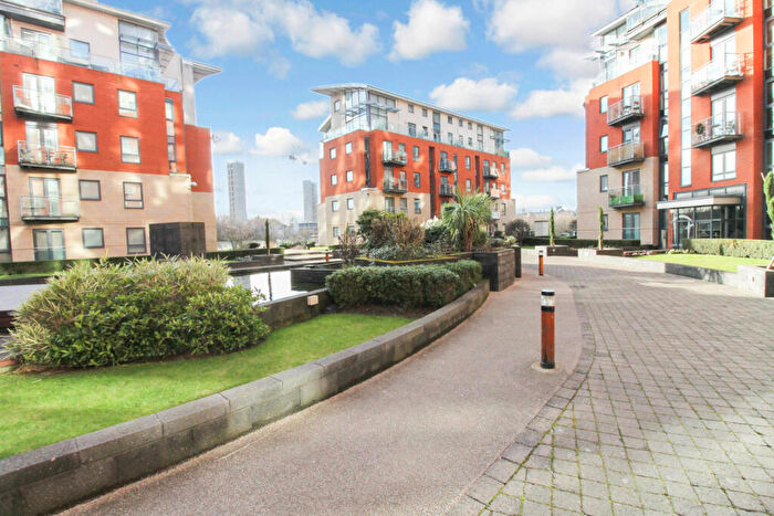 1 Bedroom Property To Rent In Gotts Road, Leeds, LS12