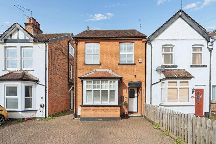 2 Bedroom Detached House For Sale In High Street, Northwood, HA6