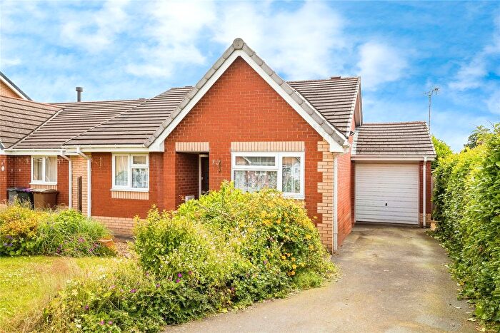 2 Bedroom Bungalow For Sale In Aspen Court, Weston Rhyn, Oswestry, Shropshire, SY10