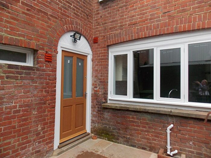 1 Bedroom Flat To Rent In Hawkhurst, TN18