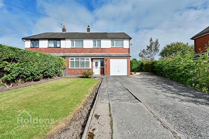 4 Bedroom Semi-detached House For Sale In Southern Close, Longridge, PR3