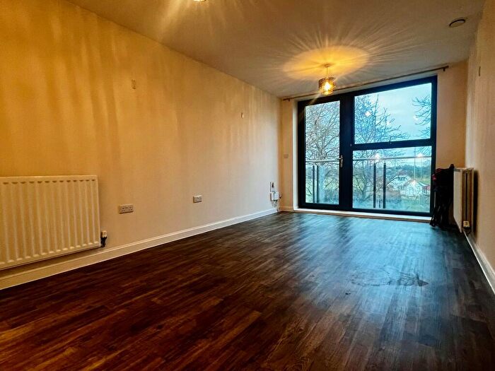 2 Bedroom Apartment For Sale In Stable Road, Colchester, CO2