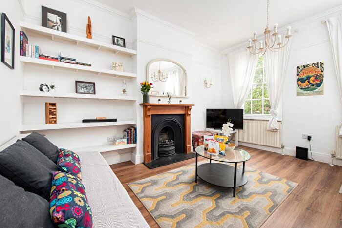 1 Bedroom Terraced House To Rent In Kingsdown Parade, Bristol, BS6