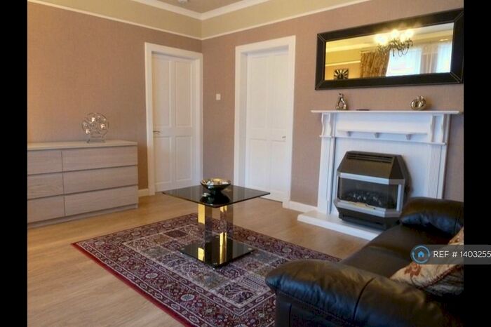 2 Bedroom Flat To Rent In Balgreen Gardens, Edinburgh, EH12