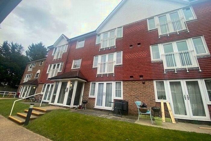 1 Bedroom Flat To Rent In Tuscany Gardens, Crawley, West Sussex, RH10