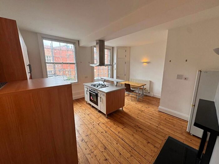 2 Bedroom Flat For Sale In New Buildings, Coventry, CV1 - Photo 3