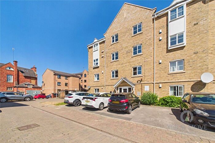 2 Bedroom Flat For Sale In Henry Bird Way, Northampton, Northamptonshire, NN4