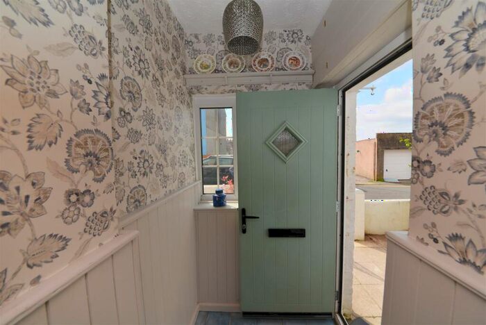 3 Bedroom Terraced House For Sale In Clareston Road, Tenby, SA70