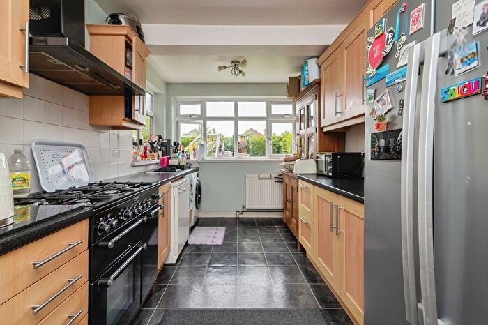 4 Bedroom Detached House For Sale In Halberton Drive, West Bridgford, Nottinghamshire, NG2