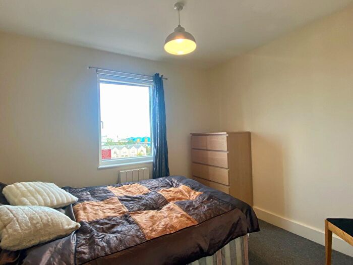 2 Bedroom Flat To Rent In Capella House, Falcon Drive, Caerdydd, CF10