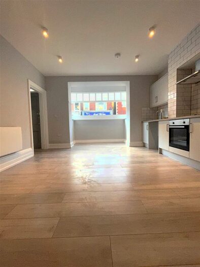 1 Bedroom Flat To Rent In Harpur Street, Bedford, MK40