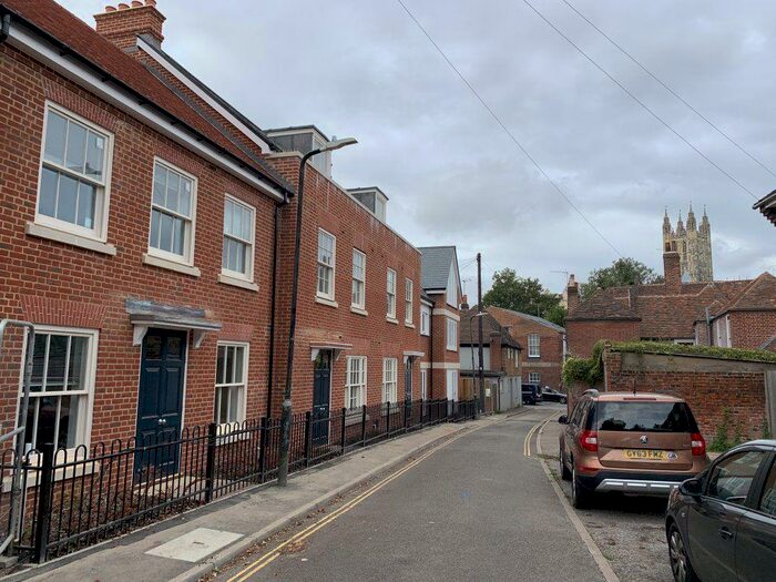 Studio To Rent In Queningate Mews-, CT1