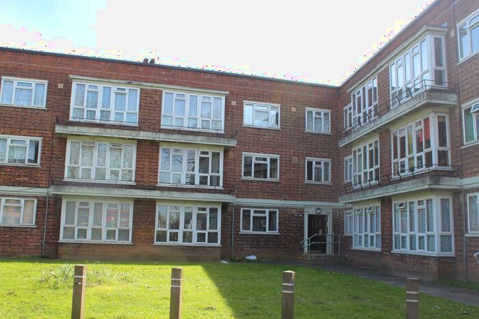 2 Bedroom Flat To Rent In Longbridge Road, Barking, Essex, IG11