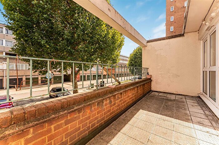 3 Bedroom Flat To Rent In Soane House, Roland Way, SE17