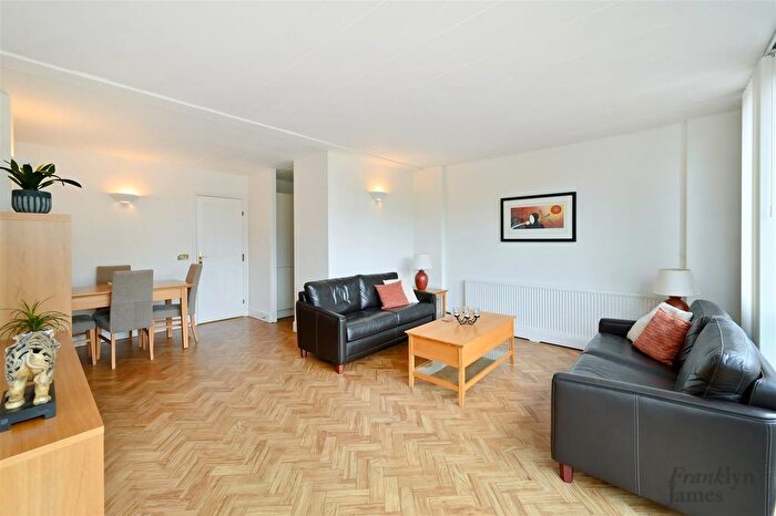 2 Bedroom Flat To Rent In Beacon House, Burrells Wharf Square, E14